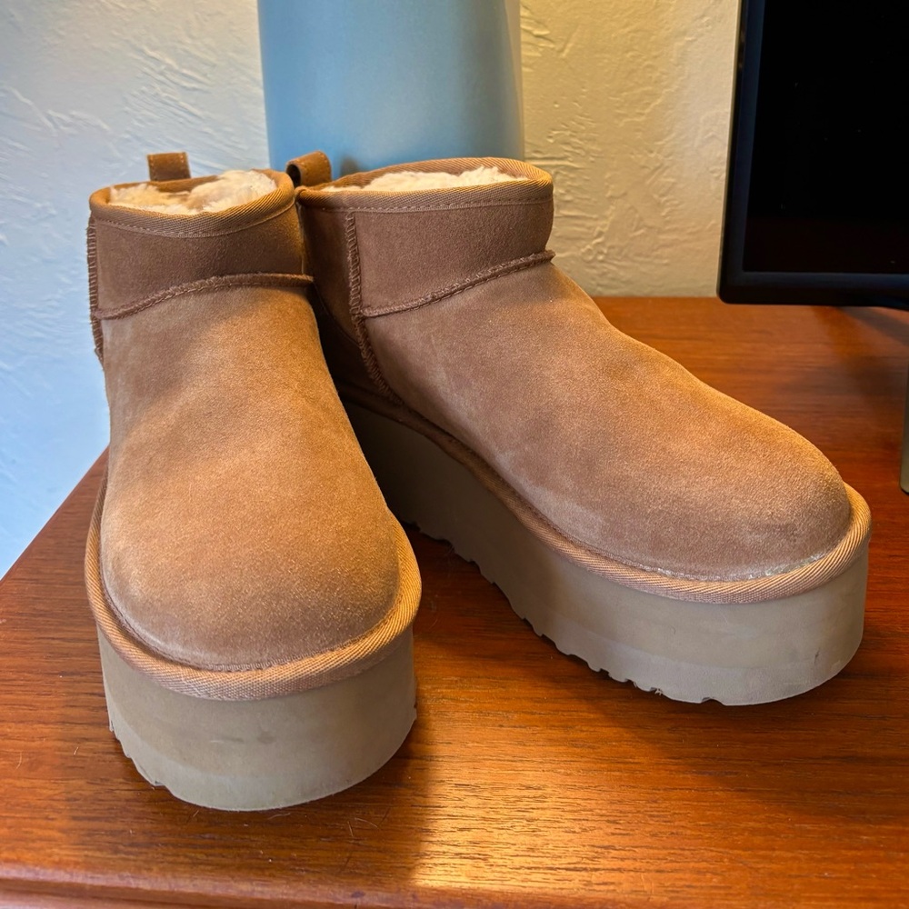 UGG Classic Ultra Mini Platform